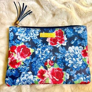 The Pioneer Woman Heritage Floral cosmetic make up bag New